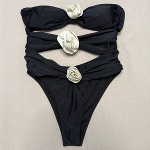 Elegant Black and White Women Swim One Piece